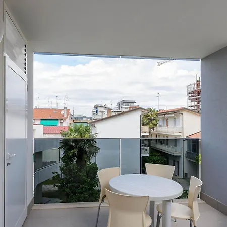Renovated Flat In Lignano Center *